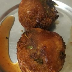 A picture of Bread roll.