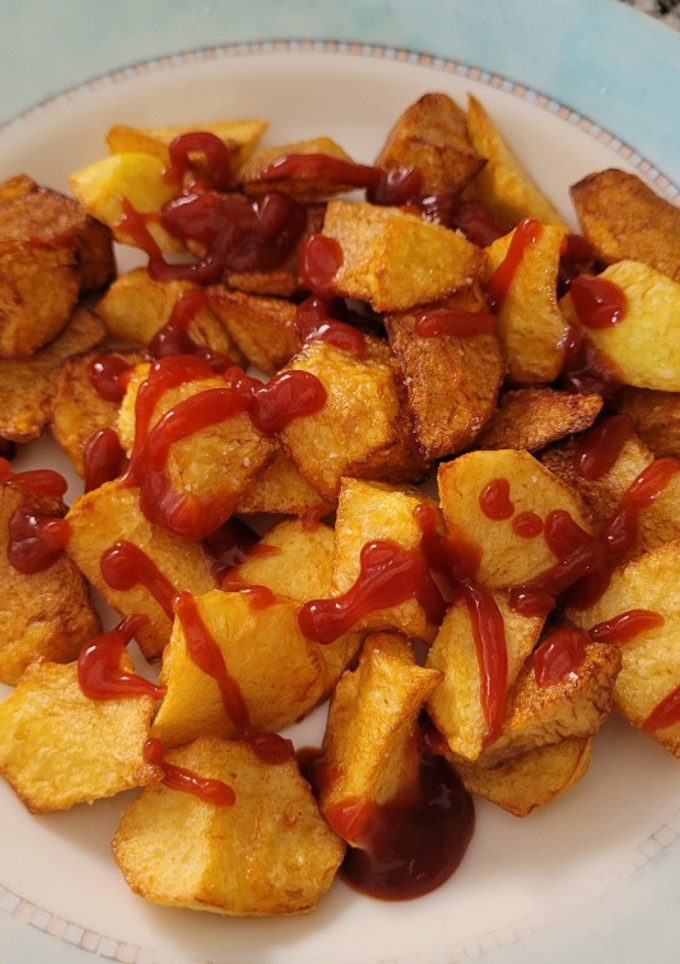 Una foto de Patatas bravas, rápidas para aperitivo