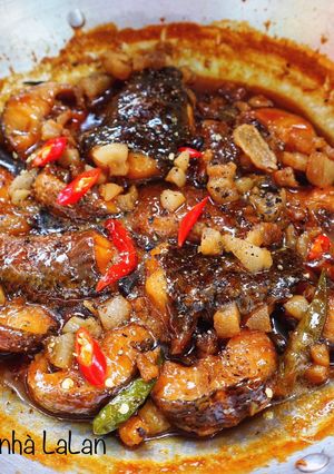Hình của món Cá lóc kho tiêu với tép mỡ.