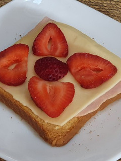 Una foto de Sándwich abierto