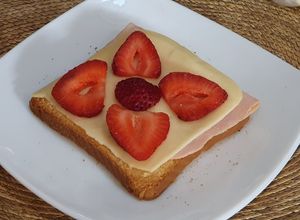 Una foto de Sándwich abierto