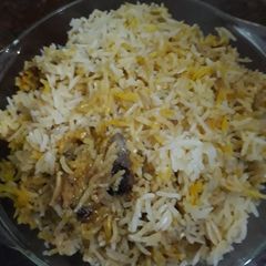 A picture of Chicken biryani.