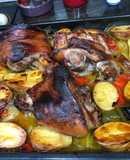 Codillo al horno con patatas y verduras
