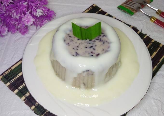 Puding Santan Susu Tape Ketan Hitam