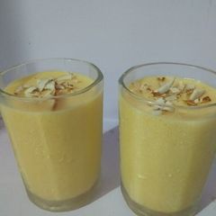 A picture of Mango Milk Shake.