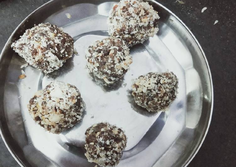 Recipe of Any-night-of-the-week Dates laddoo