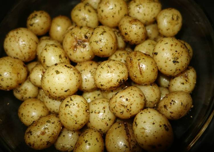 Garlic buttered baby potatoes