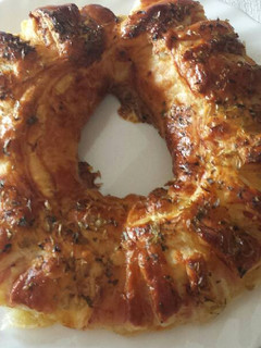 Una foto de Rosca de jamón y queso