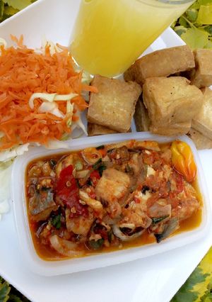 A picture of Awara da peppery Fish Sauce#Plateaustate.