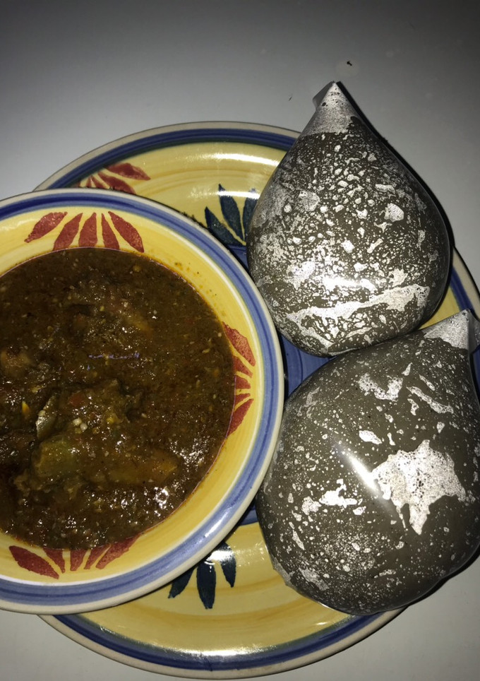 Tuwon Dawa da Alkama da Miyar Kubewa Danya ainihin hoton girkin