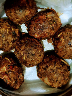 வாழைப்பூ கோலா(vaalaipoo kola urundai recipe in tamil) செய்முறை முக்கிய புகைப்படம்