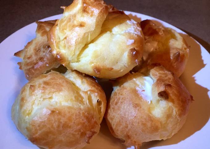 Профитроли с белковым заварным кремом