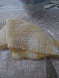 Tapioca recheada com queijo e ovo