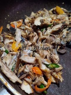 Foto resep Oseng Ikan Pindang Pelangi