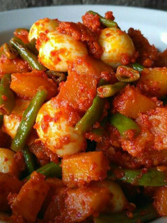Foto resep Sambal Balado Kentang Telur Puyuh