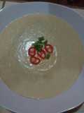 Crema blanca (puerro) con ligero sabor picante