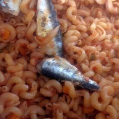 A picture of Macaroni with sardines.