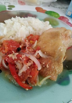 Una foto de Pollo a la leche con arroz