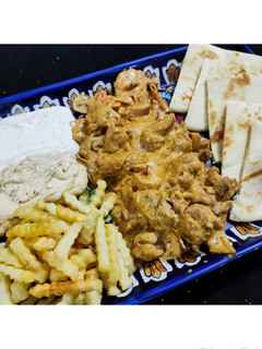 A picture of Mushroom Chicken platter.