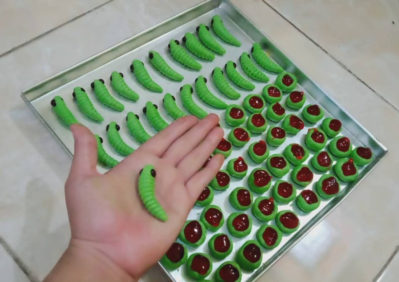 Kue Ulat