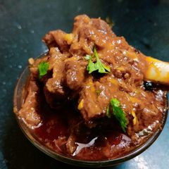 A picture of Mutton roghan ghosht.