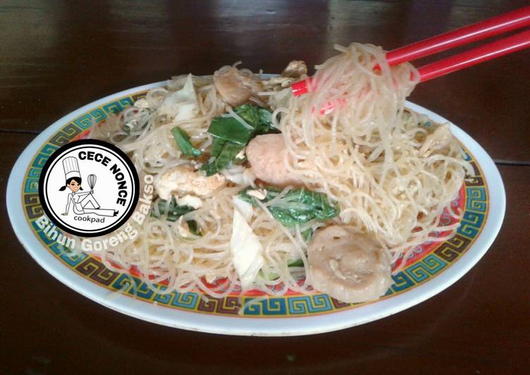 Bihun Goreng Bakso