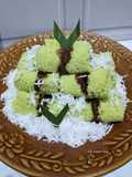 Kue Putu Bambu (Menggunakan Cetakan Daun Pisang)