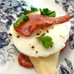 A picture of Easy delicious breakfast.