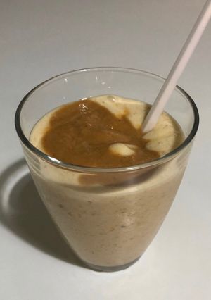 Una foto de Kéfir casero con plátanos y gofio canario!!!