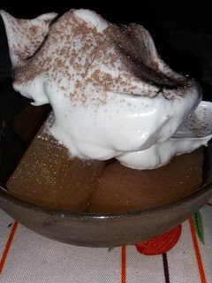 Una foto de Manzanas cocidas con merengue suizo
