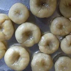 A picture of Homemade Balu Shahi.
