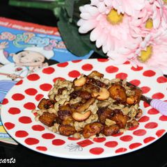 A picture of Kayyum Muttayum Varuthathu / Malabar Style Fried Ripe Plantains With Sweet Scrambled Eggs.