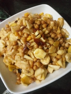 A picture of Fruit chaat.