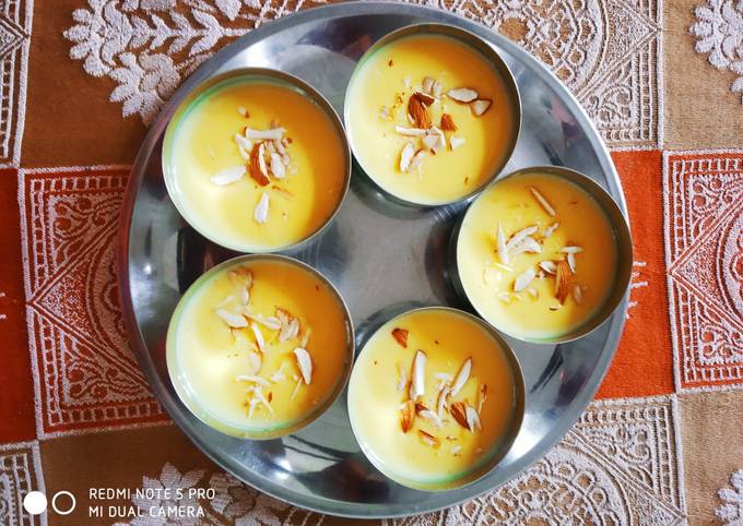 Dryfruits vanilla custard