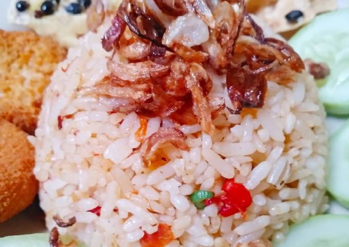Resep Nasi goreng oleh Mamake Fatimah Maryam - Cookpad