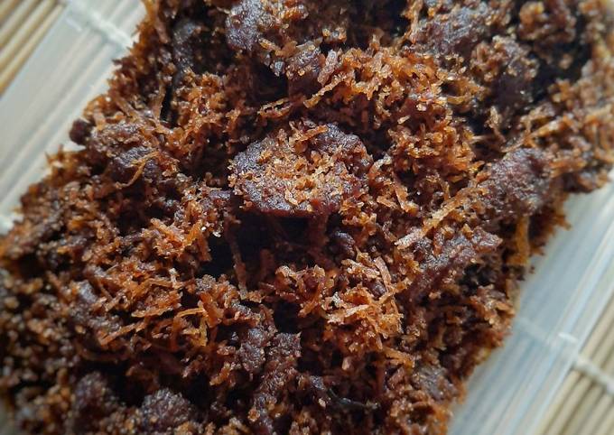 Ternyata begini lho! Resep enak membuat Serundeng Daging dijamin lezat