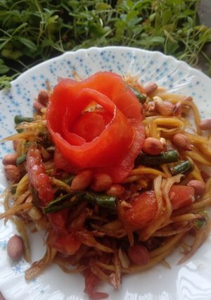 सोम ताम (Som Tam recipe in Hindi) रेसिपी मुख्य फोटो