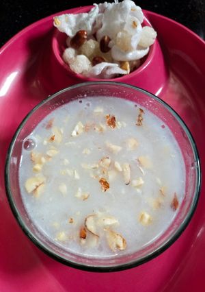साबुदाणा खीर (Sabudana kheer recipe in marathi) रेसिपी चे मुख्य फोटो 