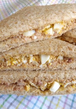 Foto principal de Sándwiches de huevo y foie gras