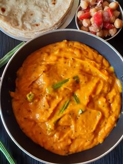 સરગવાનું લોટવાળું શાક (Saragva Besan Shak Recipe In Gujarati) રેસીપી મુખ્ય ફોટો