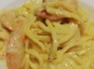 Foto di Tagliolini con gamberetti, zucchine e philadelphia