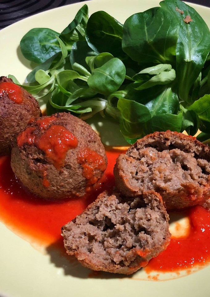 Una foto de Albóndigas de berenjena con salsa de piquillo - Mambo Cecotec