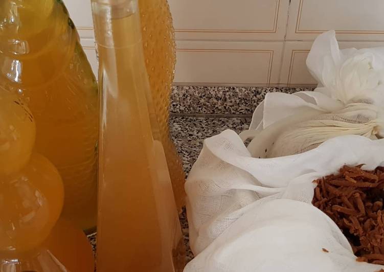 Ricetta Liquore Di Mela Cotogna Di Ricette Homemade Di Micky Cookpad