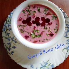 A picture of Rose & Beetroot yogurt 🌹.
