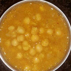 A picture of White chole.