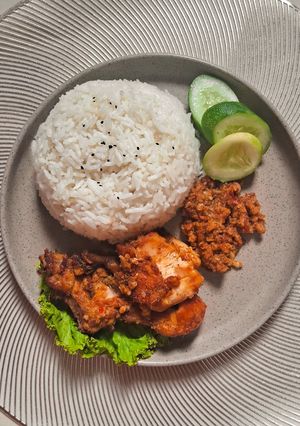 Foto resep Ayam Gepuk Sambal Kacang Mede A la Pak Gembus