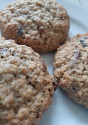 Étcsokis-piros áfonyás zabkeksz recept fotója
