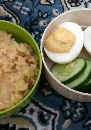 Foto resep Lunch kantor (baked beans tomato rice and devil eggs) 🍛😻