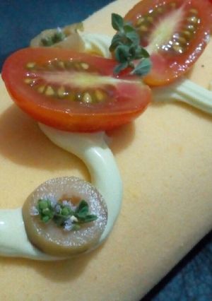 Una foto de Arrollado de jamón y queso..y algo más