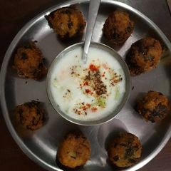 A picture of Paneer Aloo Ball.